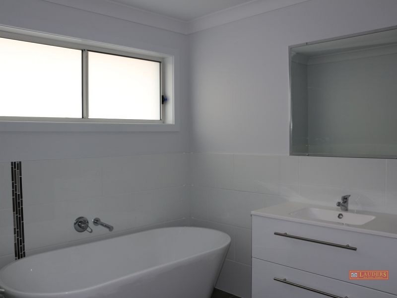 1/3 Hereford Close, Wingham NSW 2429