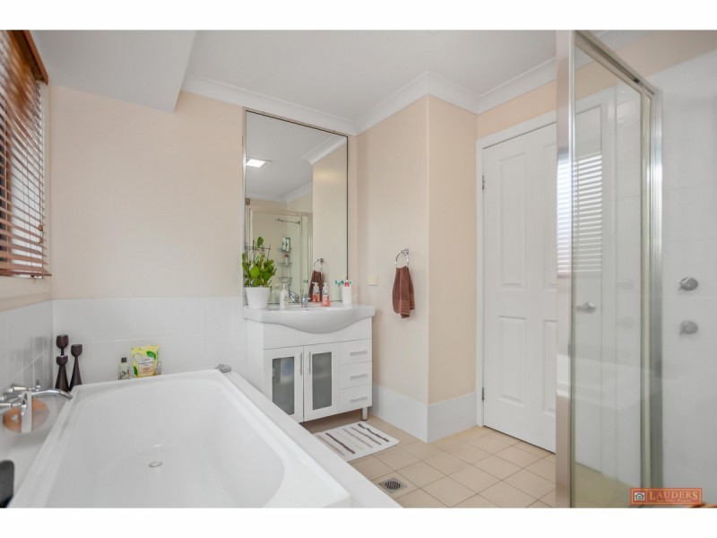 4 Treetops Parade, Wingham NSW 2429