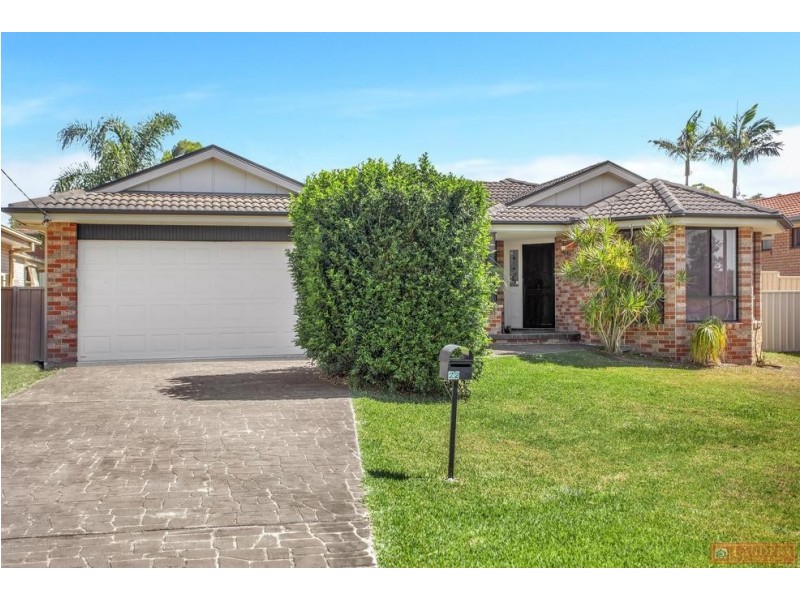 22 Flett Street, Wingham NSW 2429