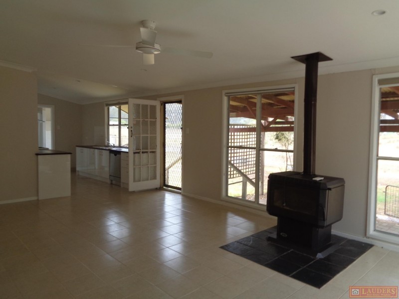 2 Racecourse Road, Wingham NSW 2429