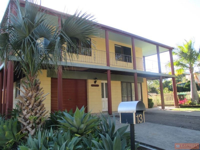 13 Hutchinson Street, Tinonee NSW 2430