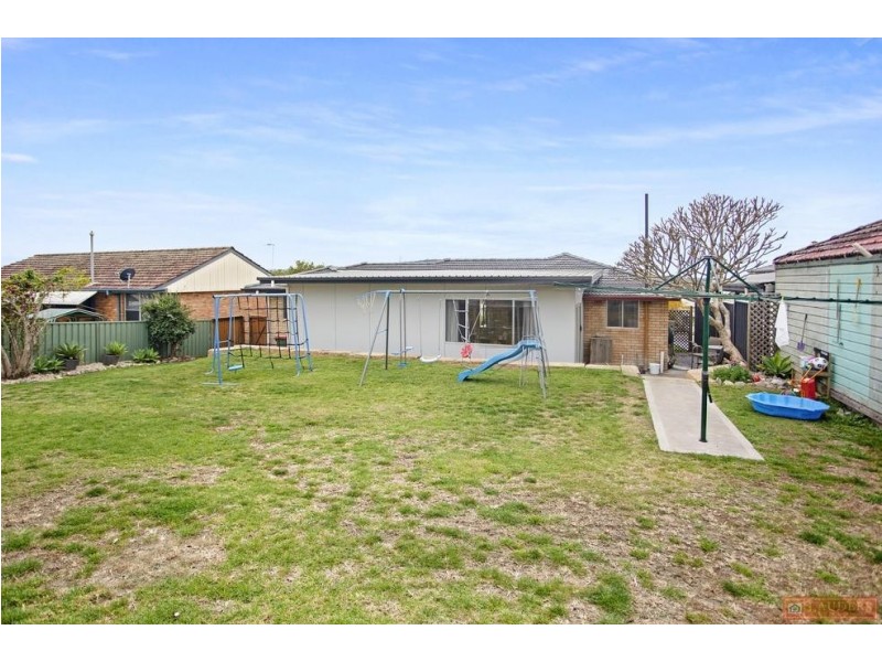 22 Killawarra Street, Wingham NSW 2429