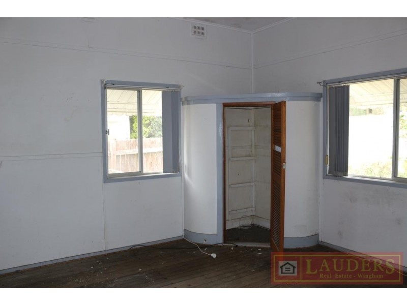 37 Combined Street, Wingham NSW 2429