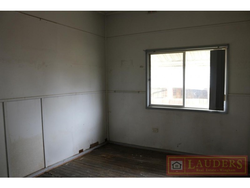 37 Combined Street, Wingham NSW 2429