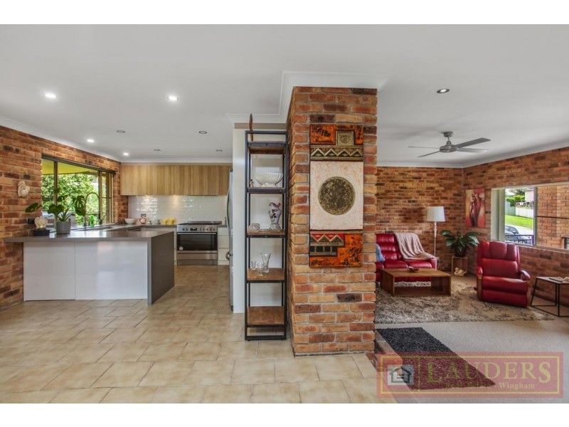 4 Hereford Close, Wingham NSW 2429