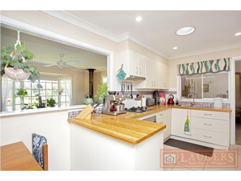 58 Combined Street, Wingham NSW 2429