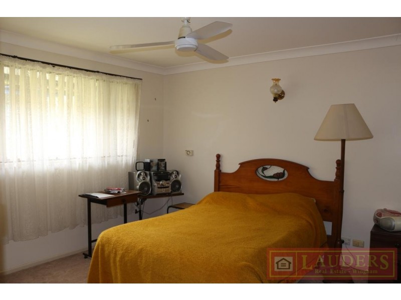 2/60 Farquhar Street, Wingham NSW 2429