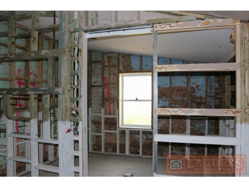 11 Railway Street, Taree NSW 2430