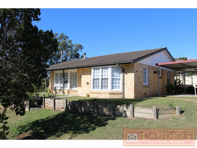 54 Richardson Street, Wingham NSW 2429