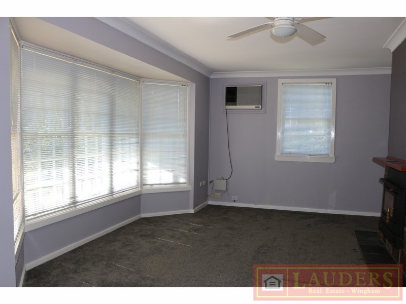 54 Richardson Street, Wingham NSW 2429