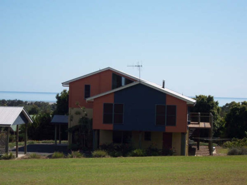 7 Craigslee Crescent, Craignish QLD 4655
