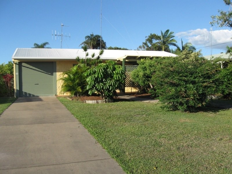 122 Hammond Street, Urangan QLD 4655