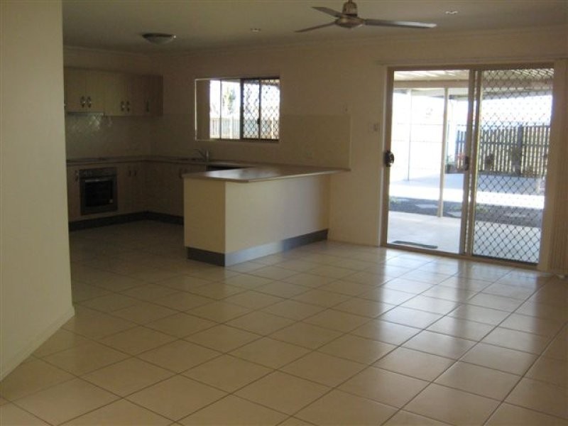 71 Bunya Court, Eli Waters QLD 4655