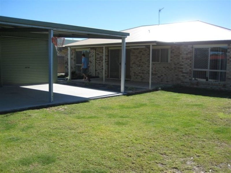 71 Bunya Court, Eli Waters QLD 4655