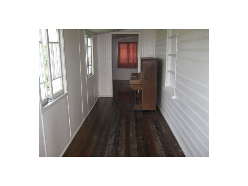 16 Cran Street, Tinana QLD 4650