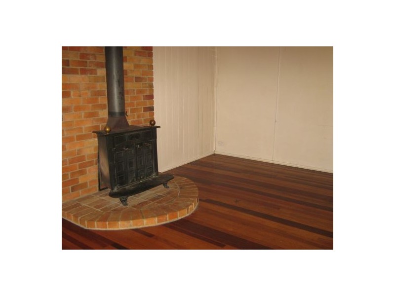 16 Cran Street, Tinana QLD 4650