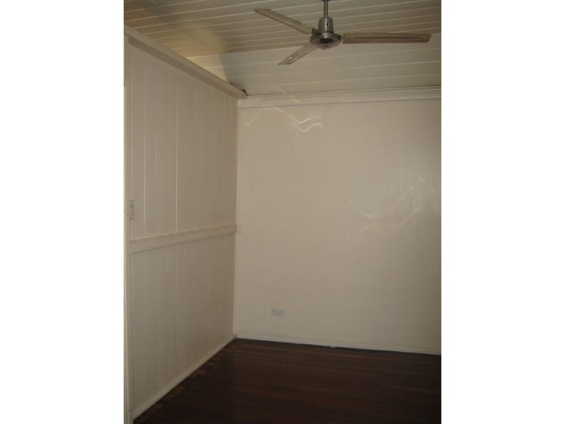 16 Cran Street, Tinana QLD 4650