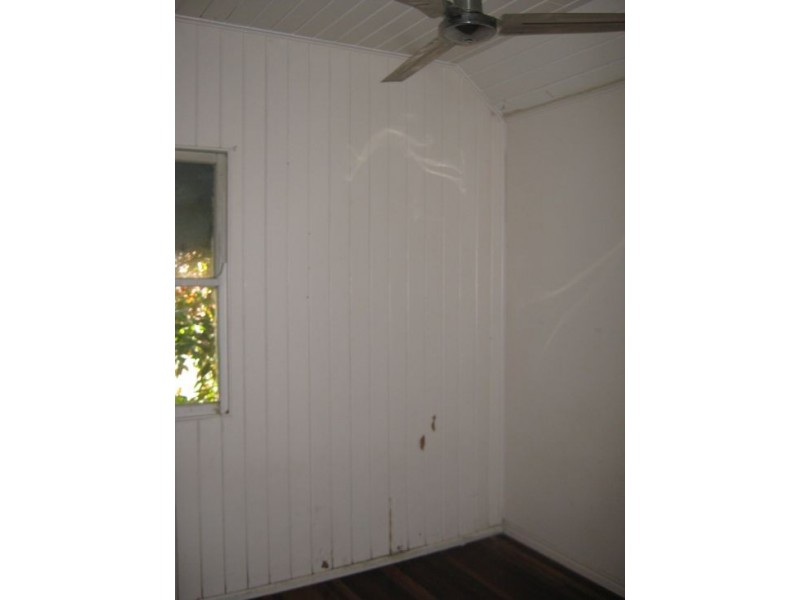 16 Cran Street, Tinana QLD 4650