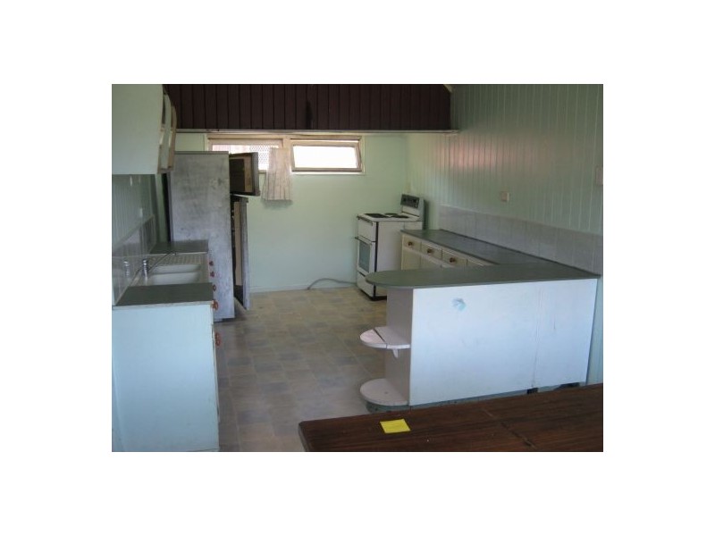 16 Cran Street, Tinana QLD 4650