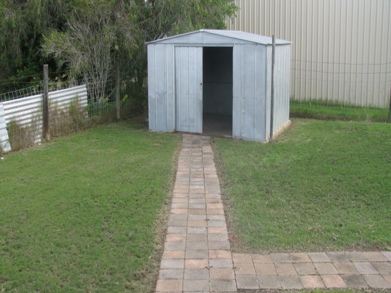 21 White Street, Point Vernon QLD 4655