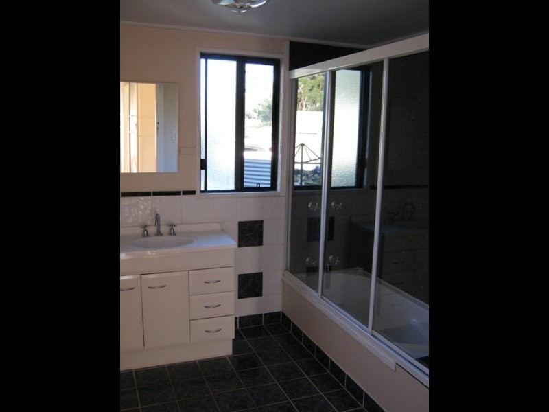 67 Brugh Street, Aldershot QLD 4650