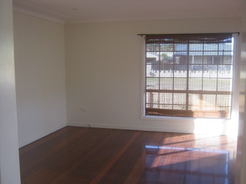 70 Brugh Street, Aldershot QLD 4650