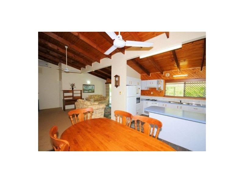 893 Torbanlea Pialba, Takura QLD 4655