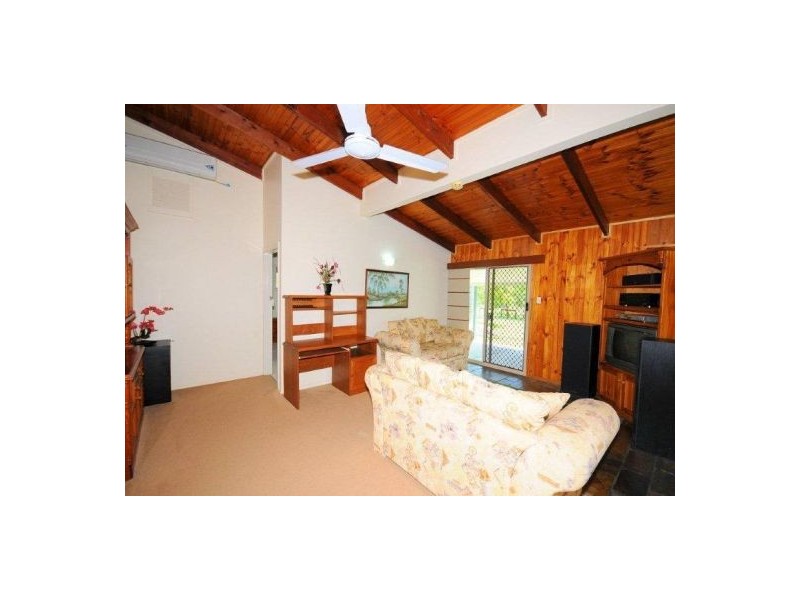 893 Torbanlea Pialba, Takura QLD 4655