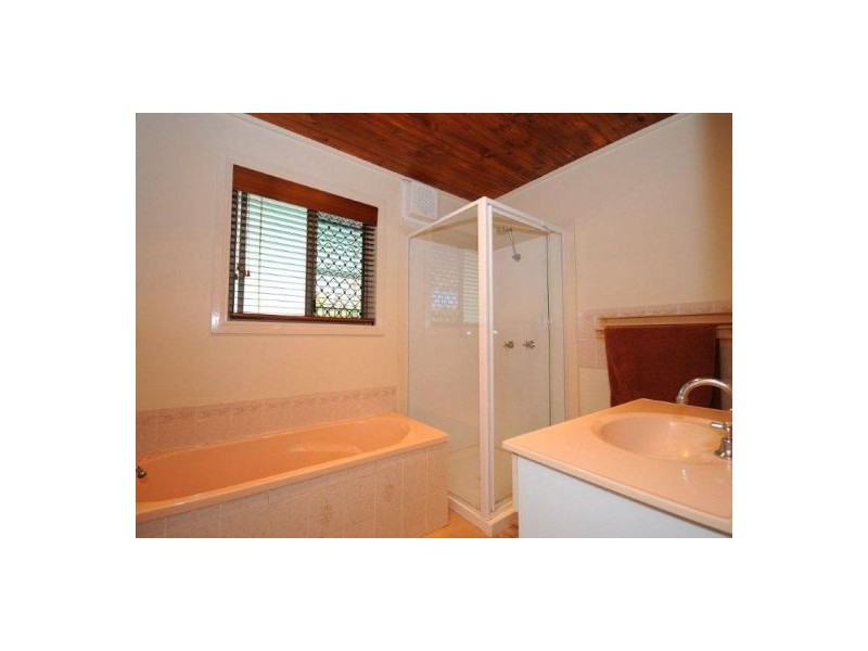 893 Torbanlea Pialba, Takura QLD 4655