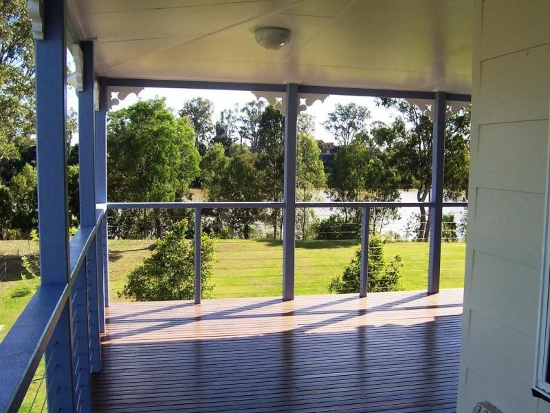 77 Dundas Street, Granville QLD 4650