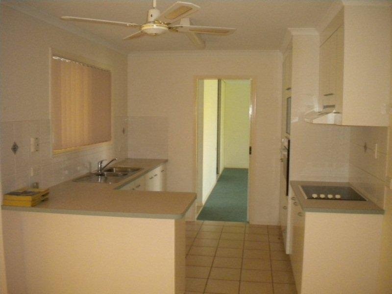 37 Foreshore Drive, Urangan QLD 4655