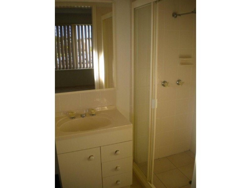37 Foreshore Drive, Urangan QLD 4655