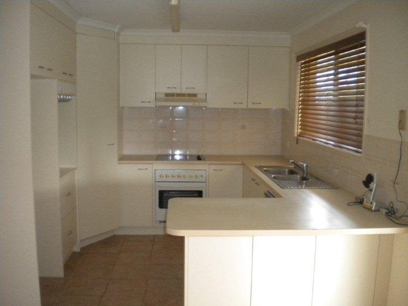 1 King Richard Court, Urangan QLD 4655