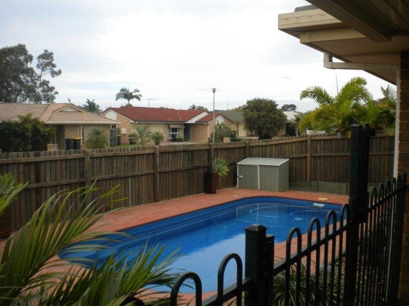 1 King Richard Court, Urangan QLD 4655