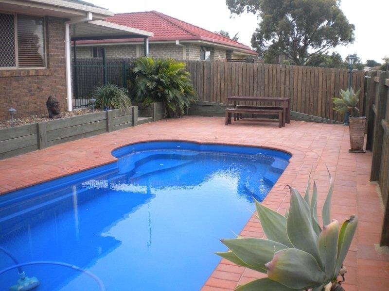 1 King Richard Court, Urangan QLD 4655