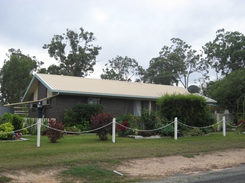 8 Ruby Street, Aldershot QLD 4650