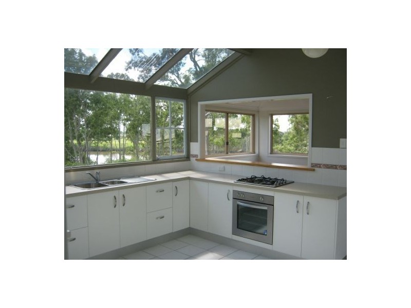 8 Franklin Close, Maryborough QLD 4650