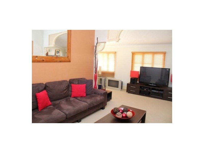 60 North St, Maryborough QLD 4650