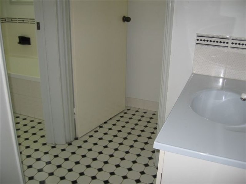 33 VICTORIA ST, Maryborough QLD 4650