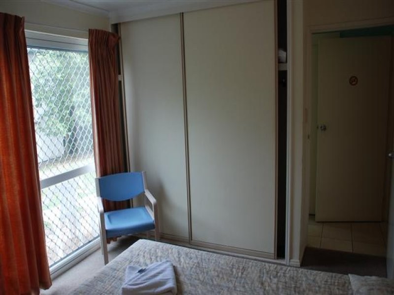 3 404 Esplanade, Torquay QLD 4655