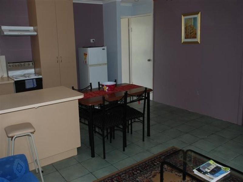 3 404 Esplanade, Torquay QLD 4655