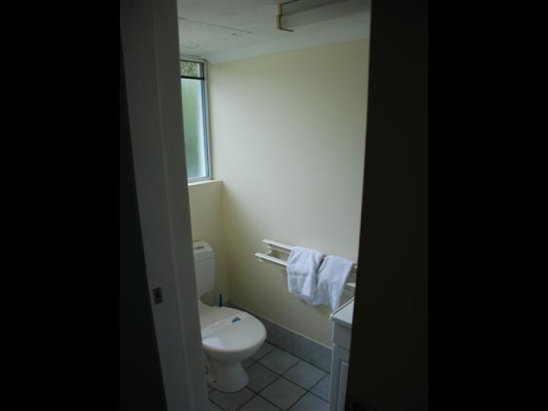 3 404 Esplanade, Torquay QLD 4655