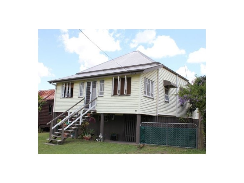 38 Ferry Lane, Maryborough QLD 4650