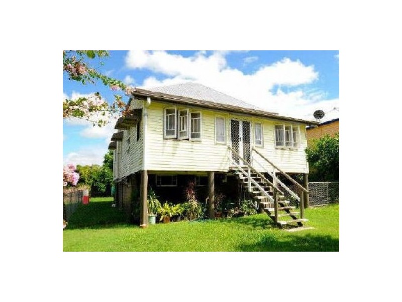 38 Ferry Lane, Maryborough QLD 4650