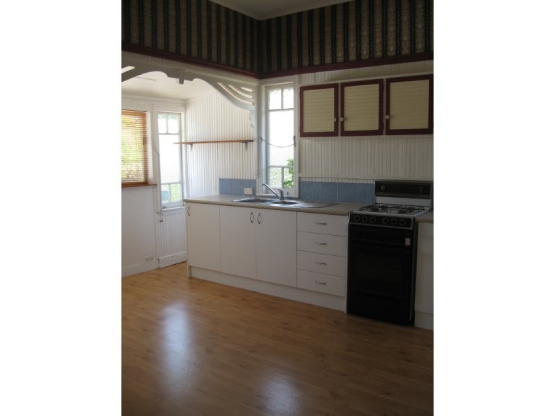 27 Victory St, Maryborough QLD 4650