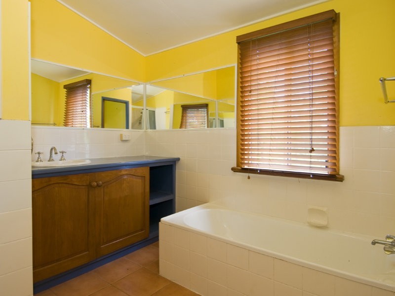 62 Swan Drive, Booral QLD 4655