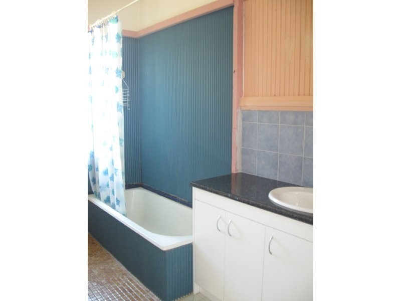 27 Victory St, Maryborough QLD 4650