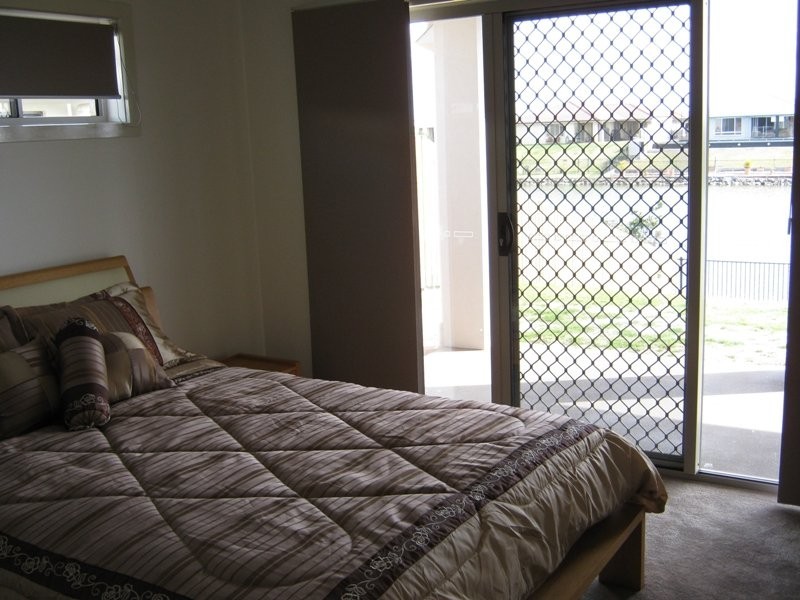 7 Lady Nelson Drive, Eli Waters QLD 4655