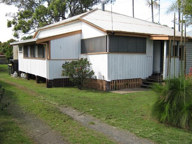 68 Newhaven St, Pialba QLD 4655