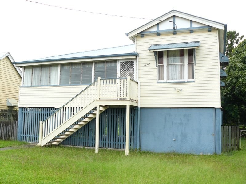 16 Ellena Street, Maryborough QLD 4650